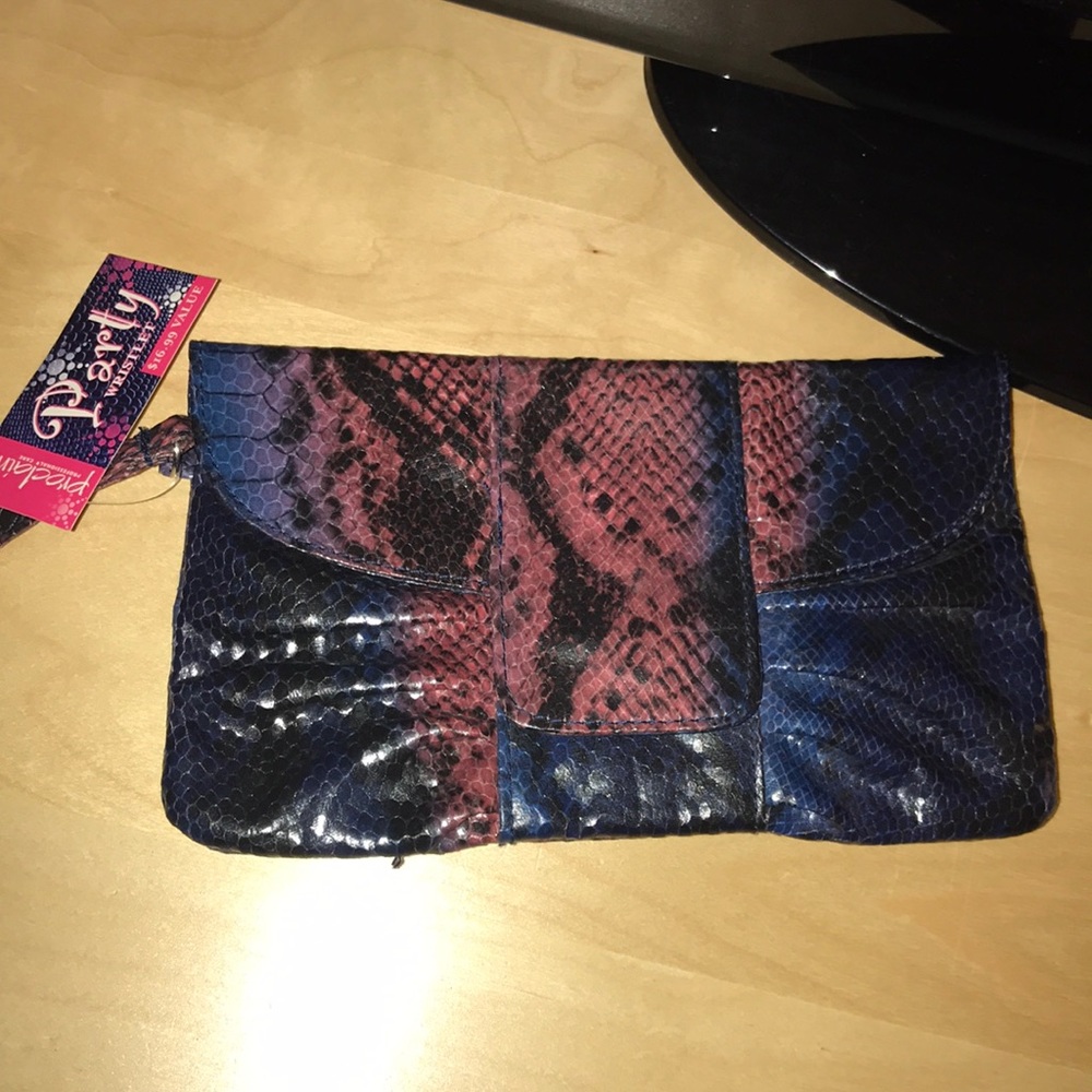 Brand new wristlet